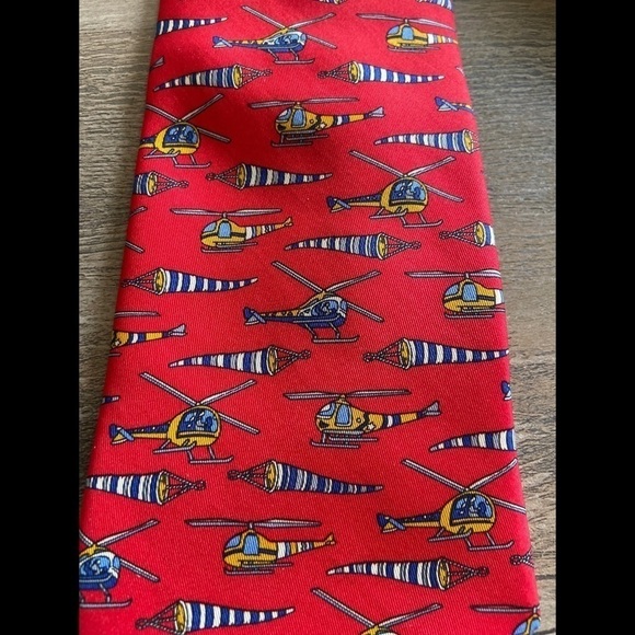 Salvatore Ferragamo Red Silk Helicopter Tie - Picture 4 of 4